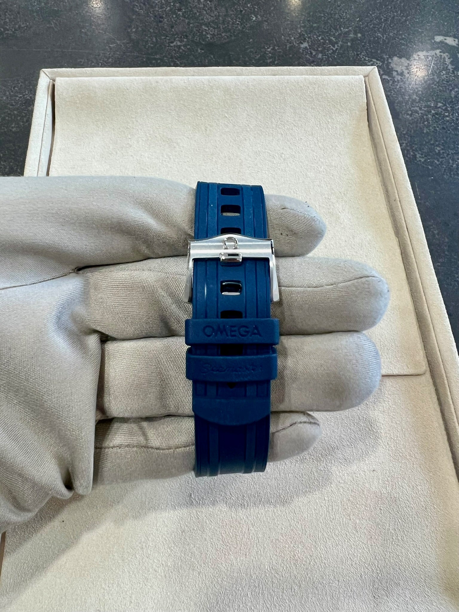 Omega Seamaster Diver 300M Blue Dial on Rubber Strap (Brand New)