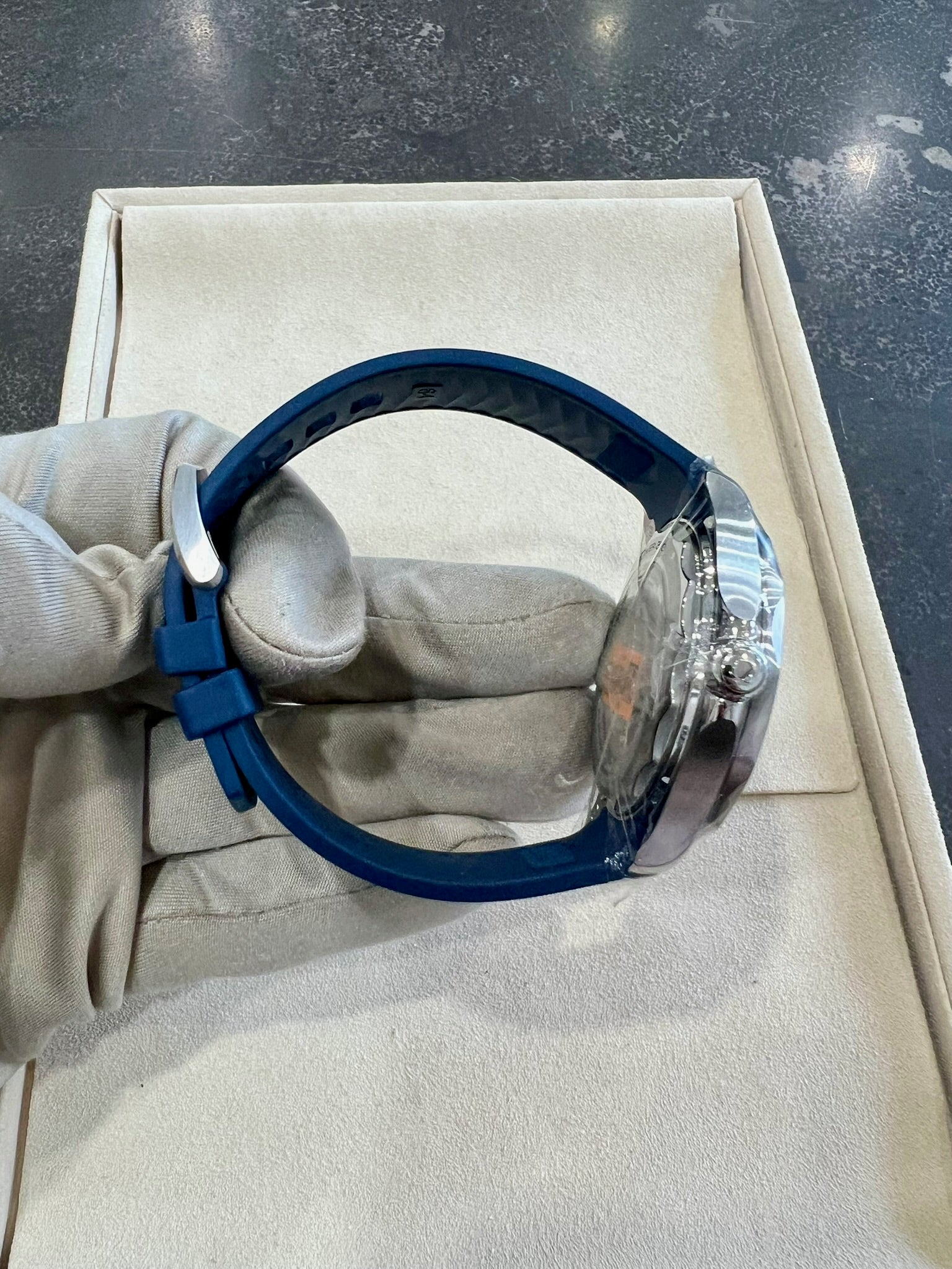 Omega Seamaster Diver 300M Blue Dial on Rubber Strap (Brand New)