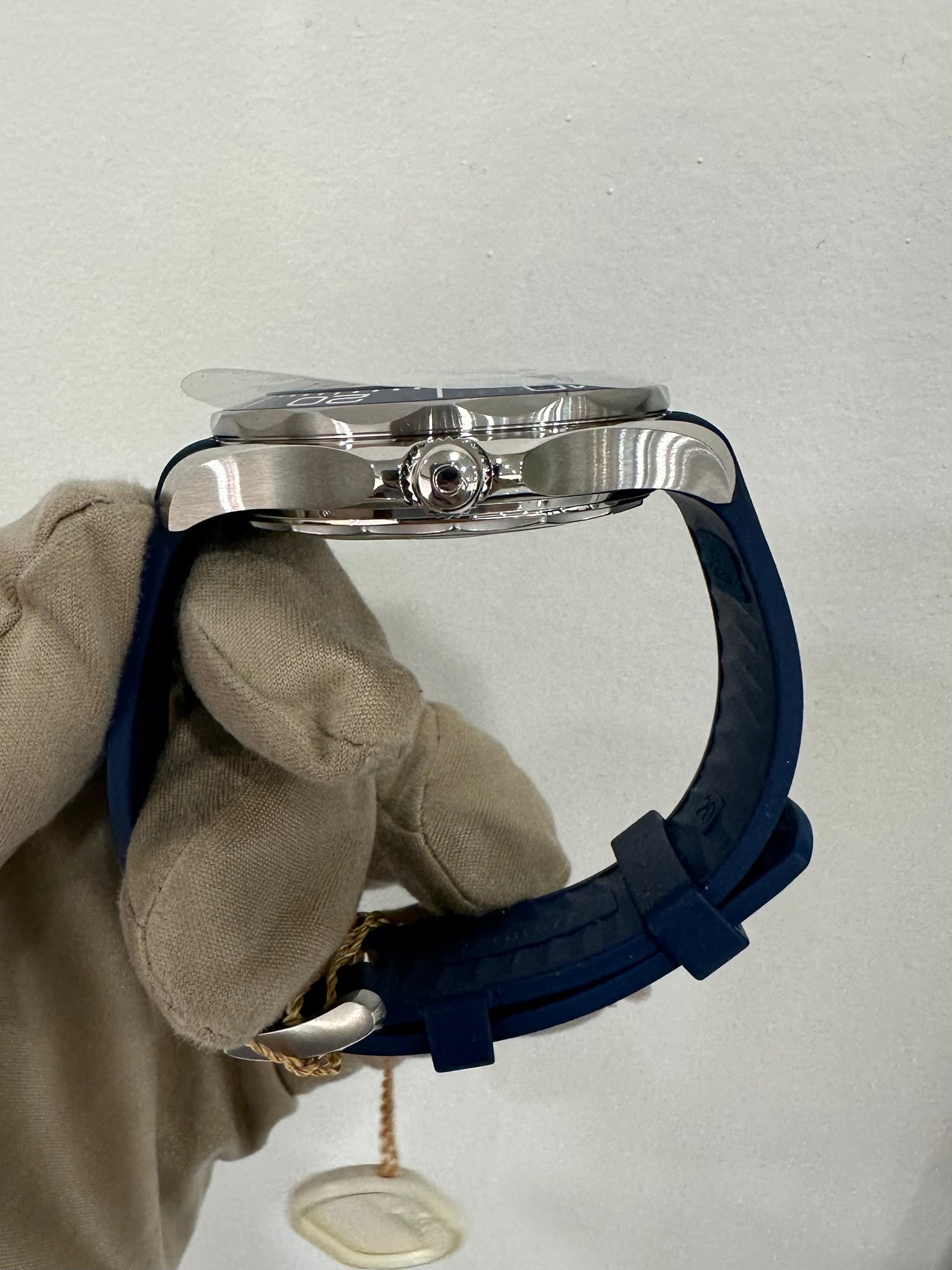 Omega seamaster 300m blue rubber strap sale